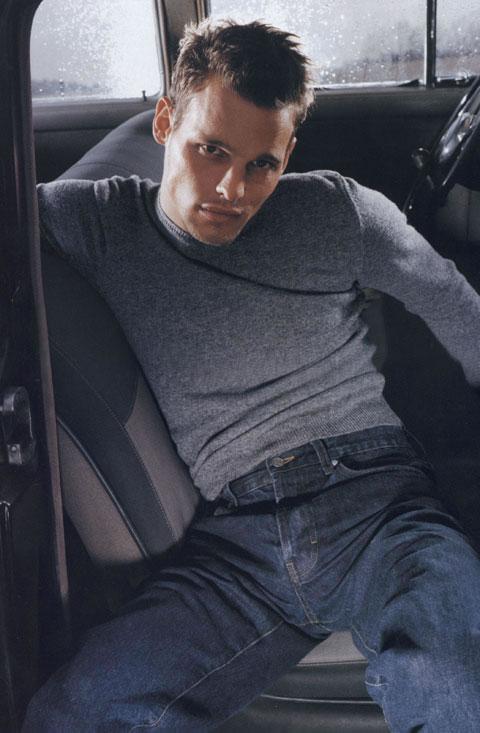 Justin Chambers 8 Loading...