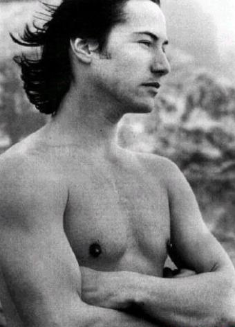 Keanu Reeves 9 Loading...