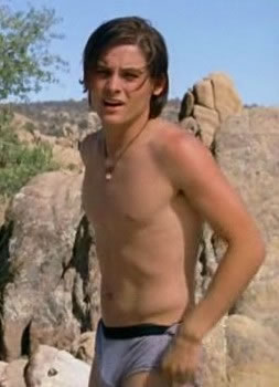 Kevin Zegers 7 Loading...