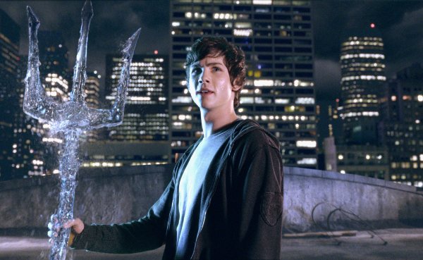 Logan Lerman 11 Loading...