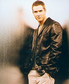 Mark-Paul Gosselaar 3 Loading...