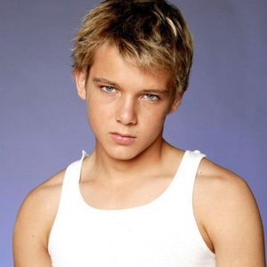 Max Thieriot