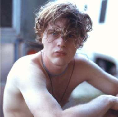 Michael Pitt 9 Loading...