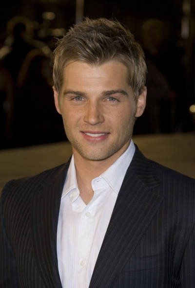 Mike Vogel 1 Loading...