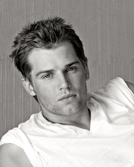 Mike Vogel 3 Loading...