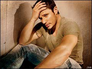 Nick Lachey 14 Loading...