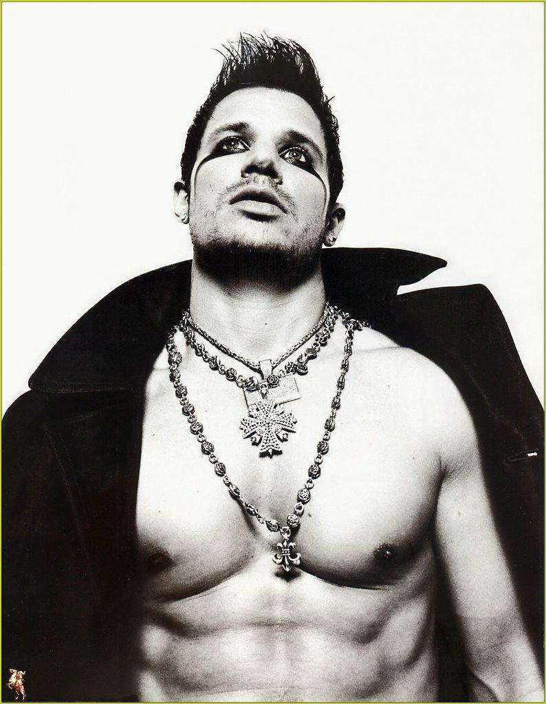 Nick Lachey 4 Loading...