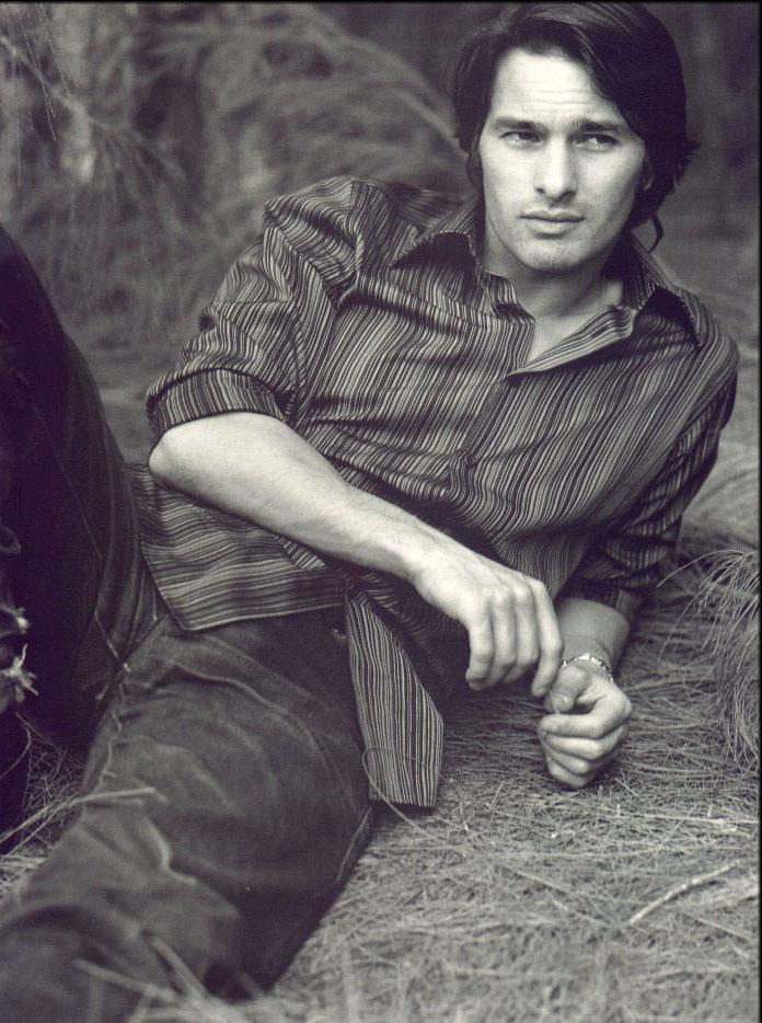 Olivier Martinez 7 Loading...