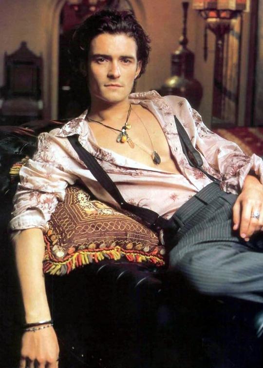 Orlando Bloom 13 Loading...