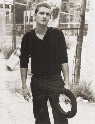 Orlando Bloom 23 Loading...