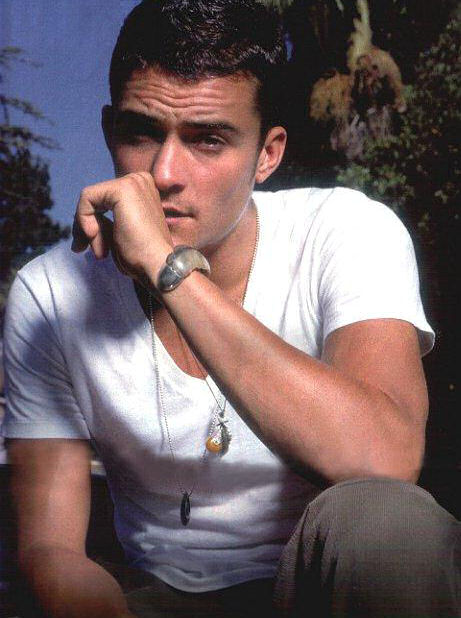 Orlando Bloom 24 Loading...