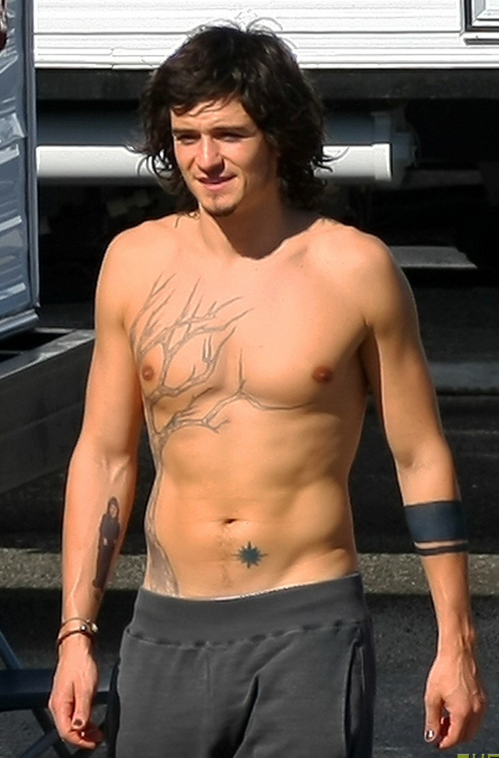 Orlando Bloom 52 Loading...