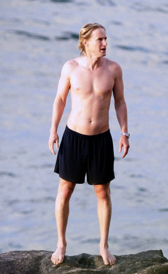 Owen Wilson 8 Loading...