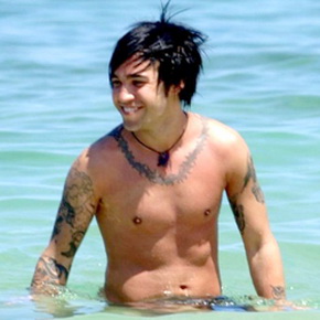 Pete Wentz nude
