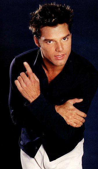 Ricky Martin 24 Loading...