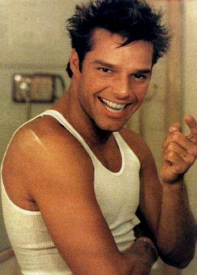 Ricky Martin 39 Loading...