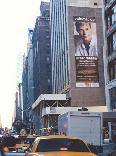 Ricky Martin 46 Loading...