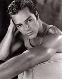 Ricky Martin 56 Loading...