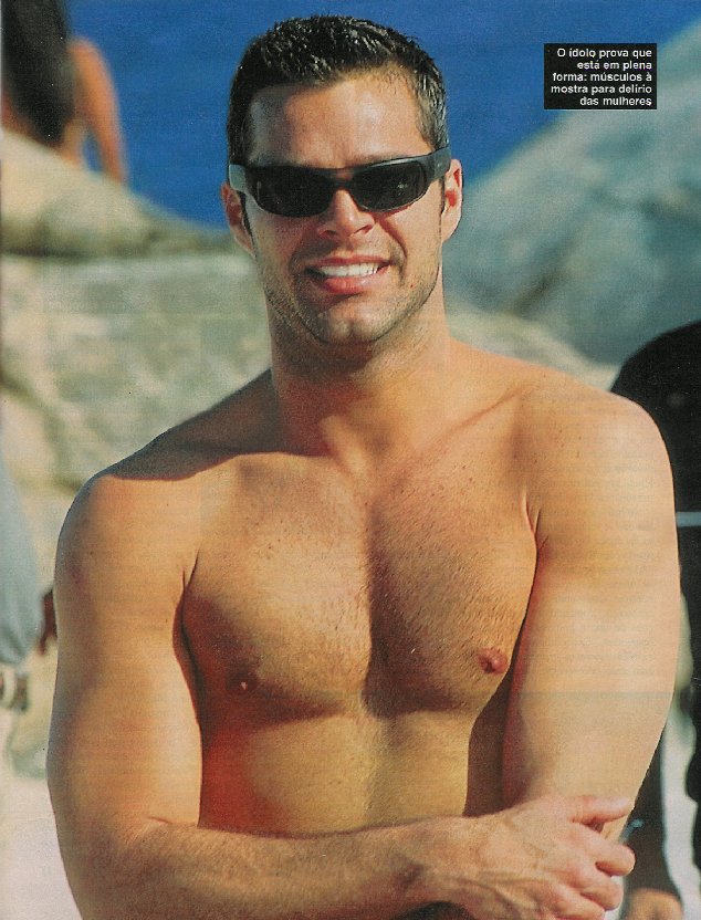 Ricky Martin 90 Loading...