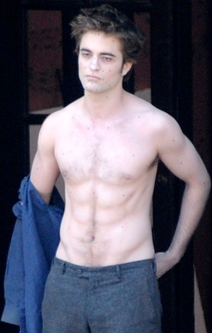 Robert Pattinson 14 Loading...