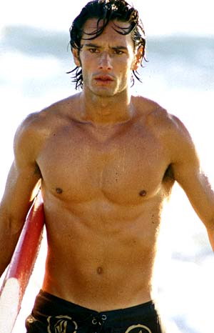 Rodrigo Santoro 18 Loading...