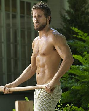 Ryan Reynolds 12 Loading...