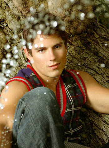 Sean Faris 13 Loading...