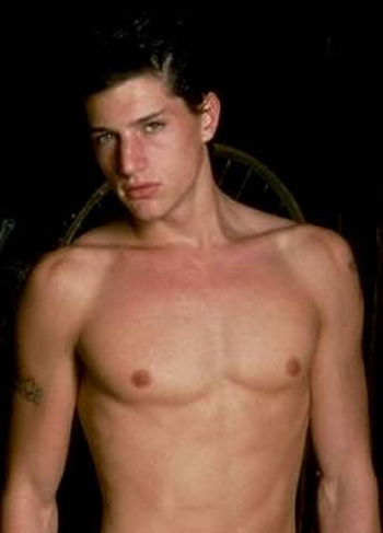 Simon Rex 18 Loading...