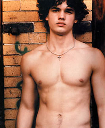 Steven Strait 1 Loading...