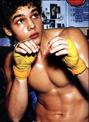 Steven Strait 7 Loading...