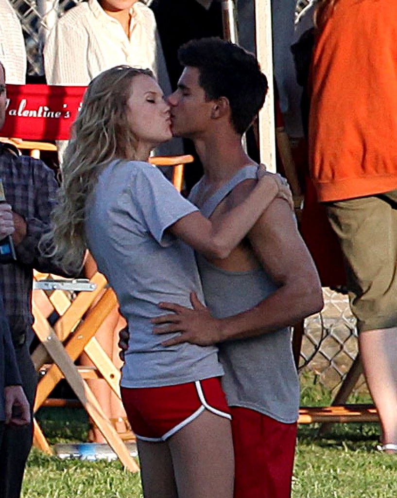 Taylor Lautner 16 Loading...
