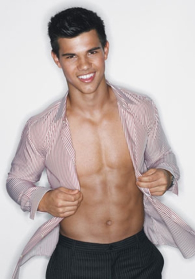Taylor Lautner 22 Loading...