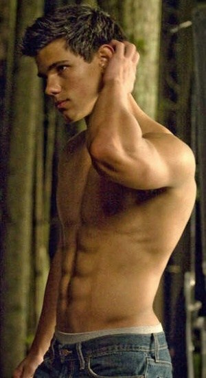 Taylor Lautner 27 Loading...