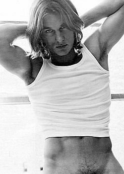 Travis Fimmel 6 Loading...