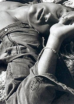 Travis Fimmel 7 Loading...