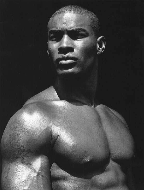 Tyson Beckford 28 Loading...