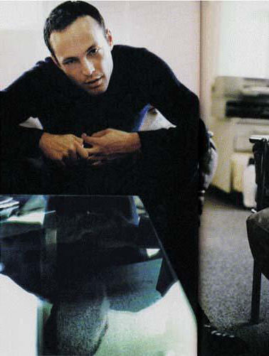 Vince Vaughn 18 Loading...